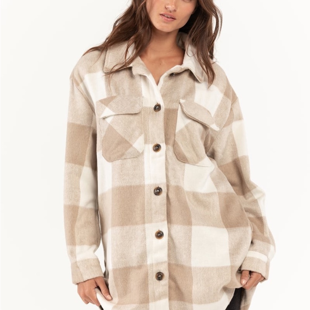 LOVE TREE Womens Brushed Plaid Shacket